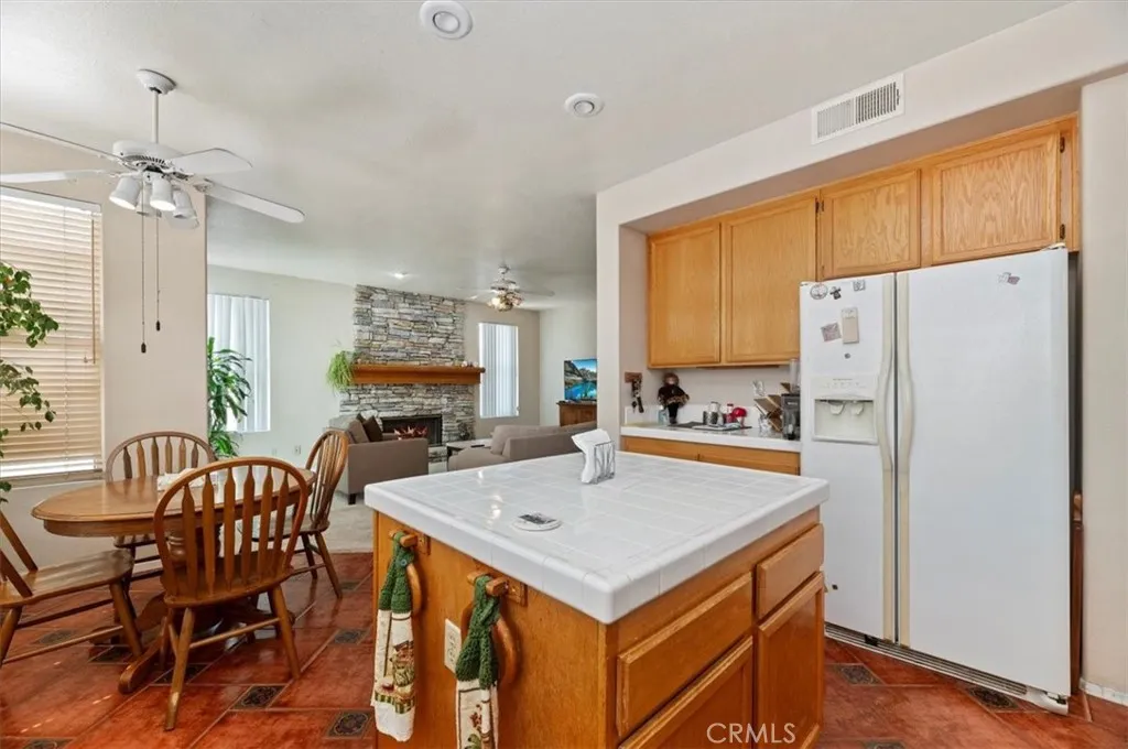 8932 Mesa Oak Drive, Riverside, California 92508 home-pic-18